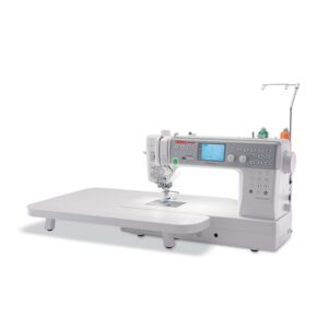 LCD screen and stitch selection panel of Usha Janome 6700P