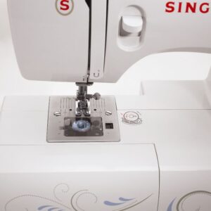 Singer 3323 Sewing Machine Shuttle View